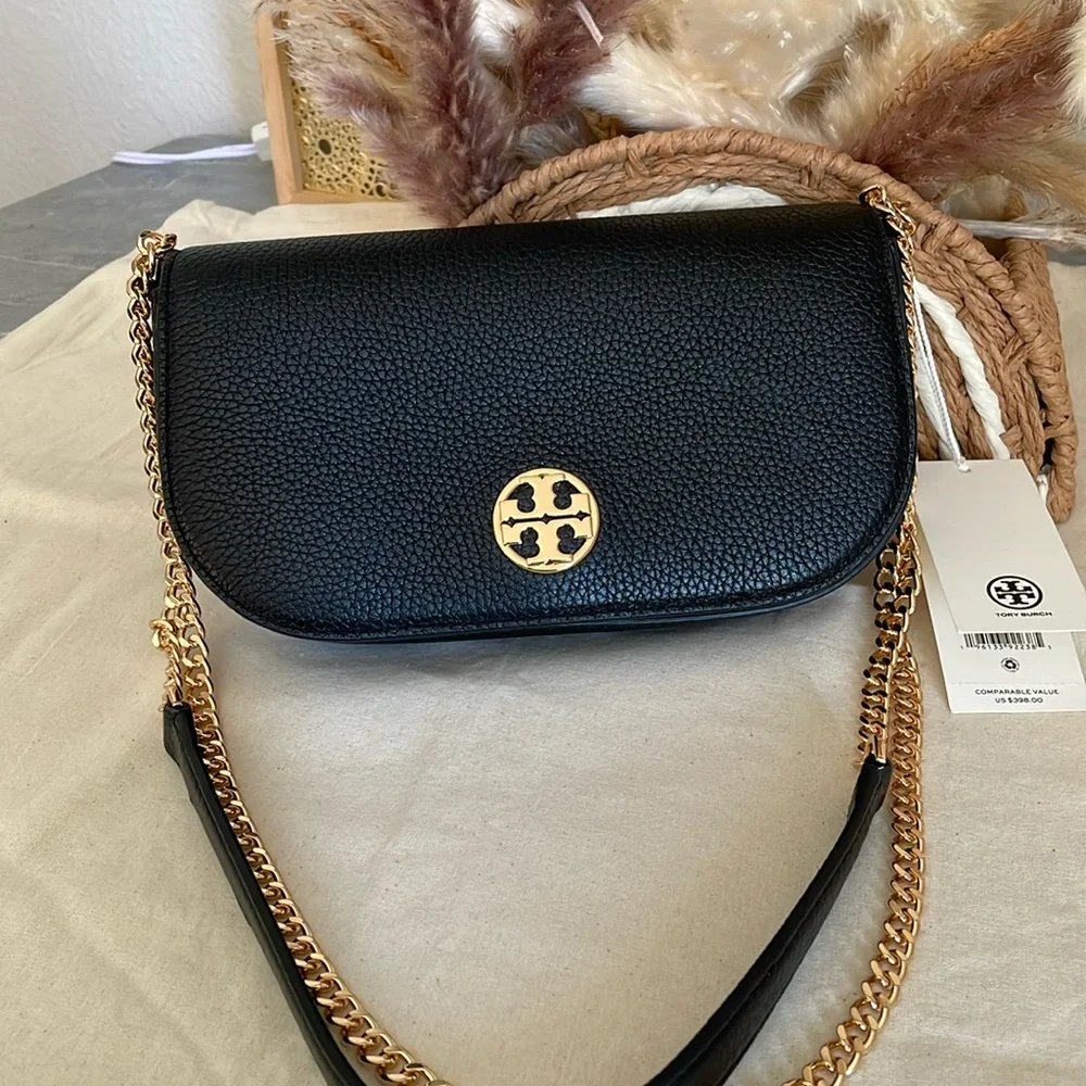 NEW✨tory Burch Chelsea pebbled crossbody bag black chain strap